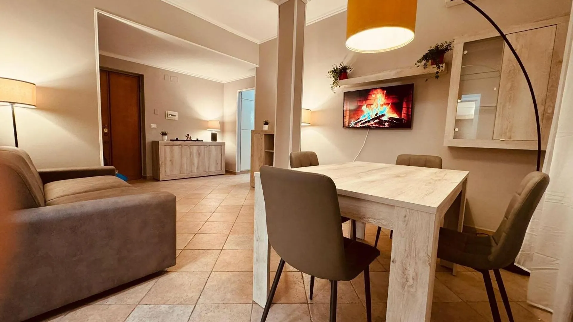 Lux Apartment Re Di Roma Italien